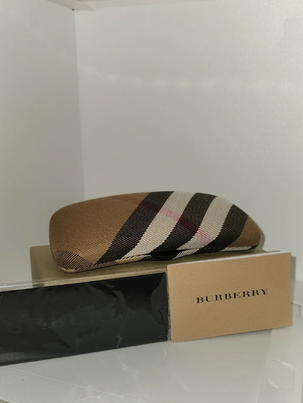 NIB Authentic Burberry case for eyeglasses. Includes microfiber cleaning cloth
